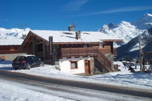 Residence Trompe-L'Oeil Champoluc Luaran gambar